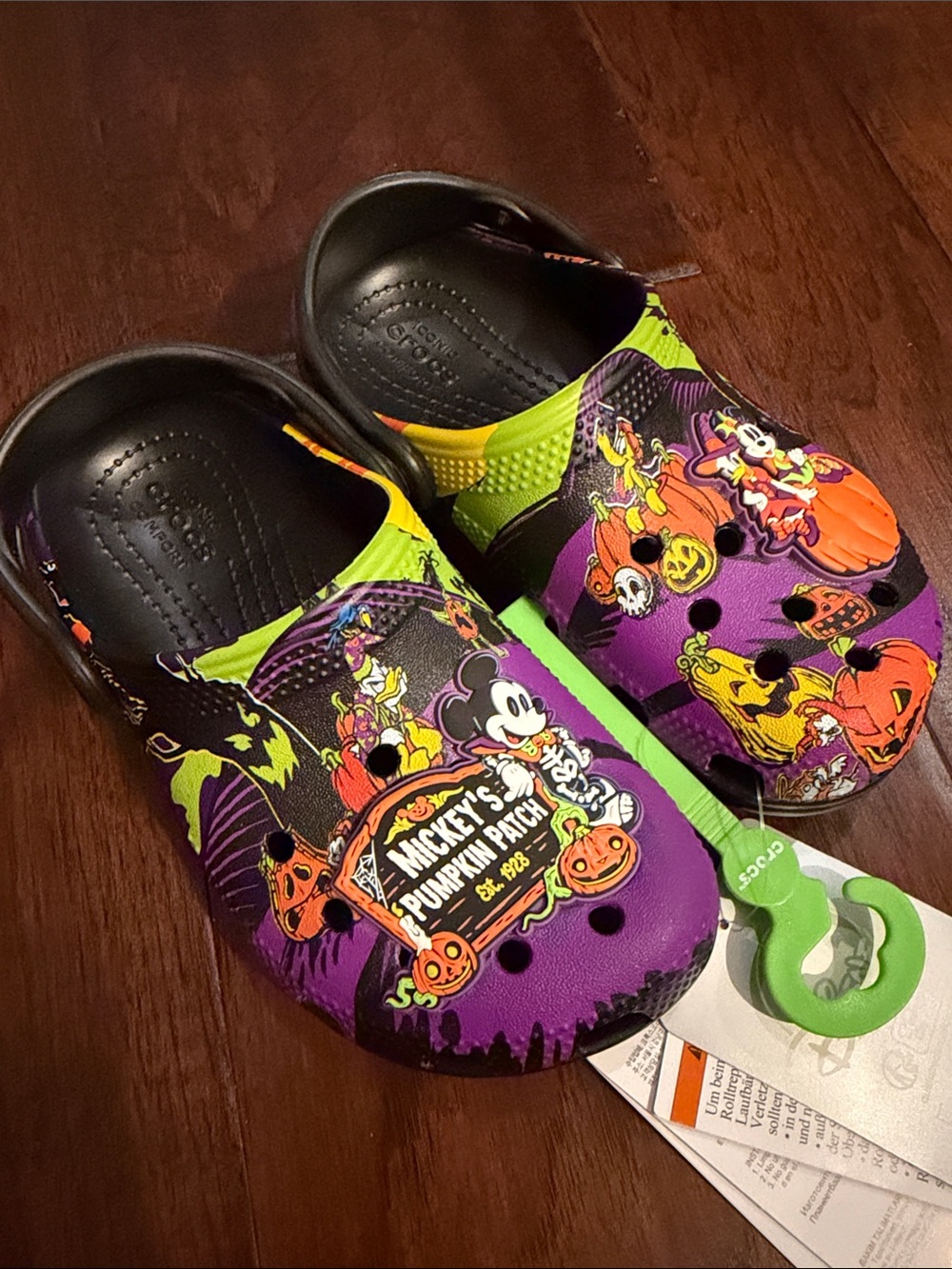 CROCS Kids Halloween Mickey Pumpkin Patch Clogs - Purple & Neon Green